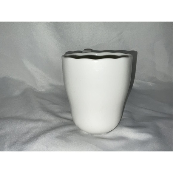 ROSCHER FINE BONE WHITE CHIN SCALLOPED EDGE COFFEE TEA MUG CUP - Picture 4 of 8